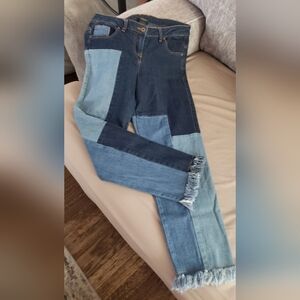 Really Cool Avon Mark MARK Denim Patch Ragged Cuff Cropped Leg Blue Jeans Size 4